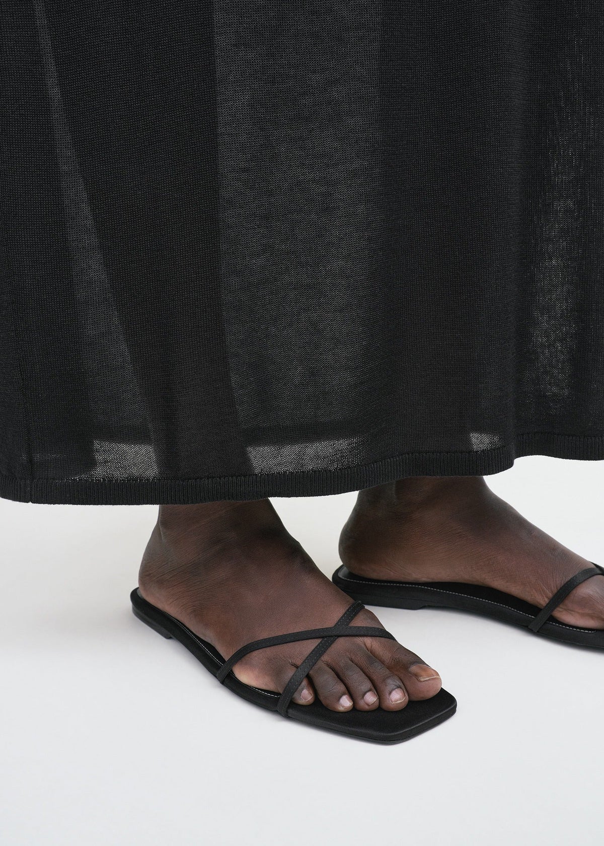 Satin crossover slides black
